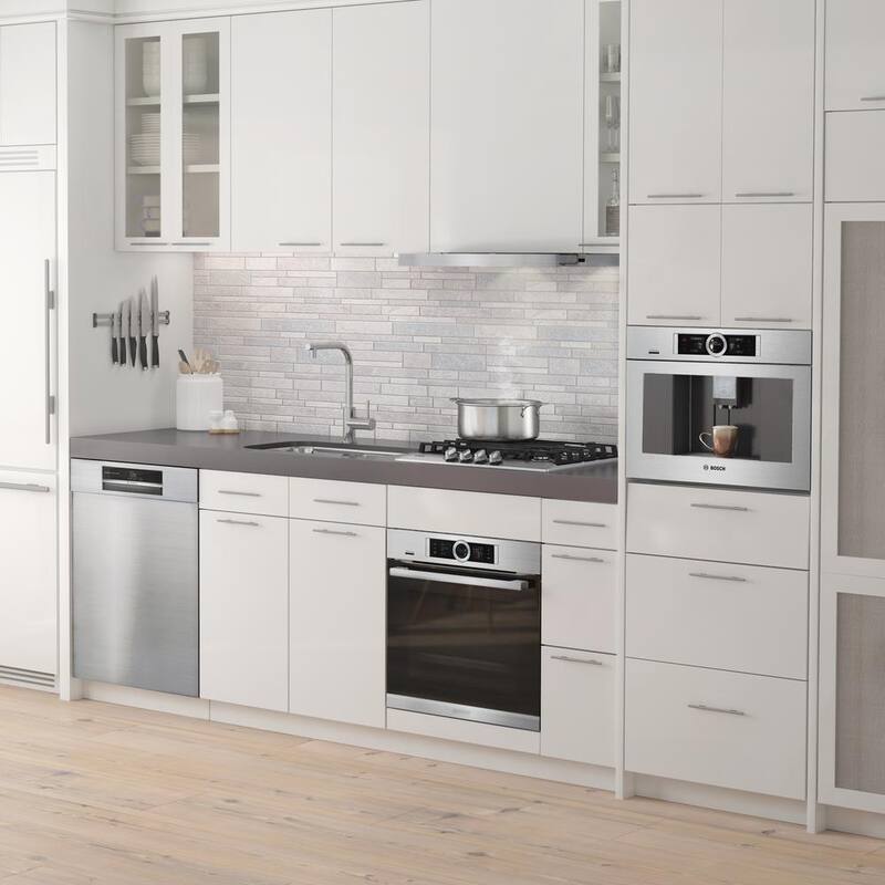 500 Series 24 in. Built-In Smart Single Electric Wall Oven with European Convection Self-Cleaning in Stainless Steel